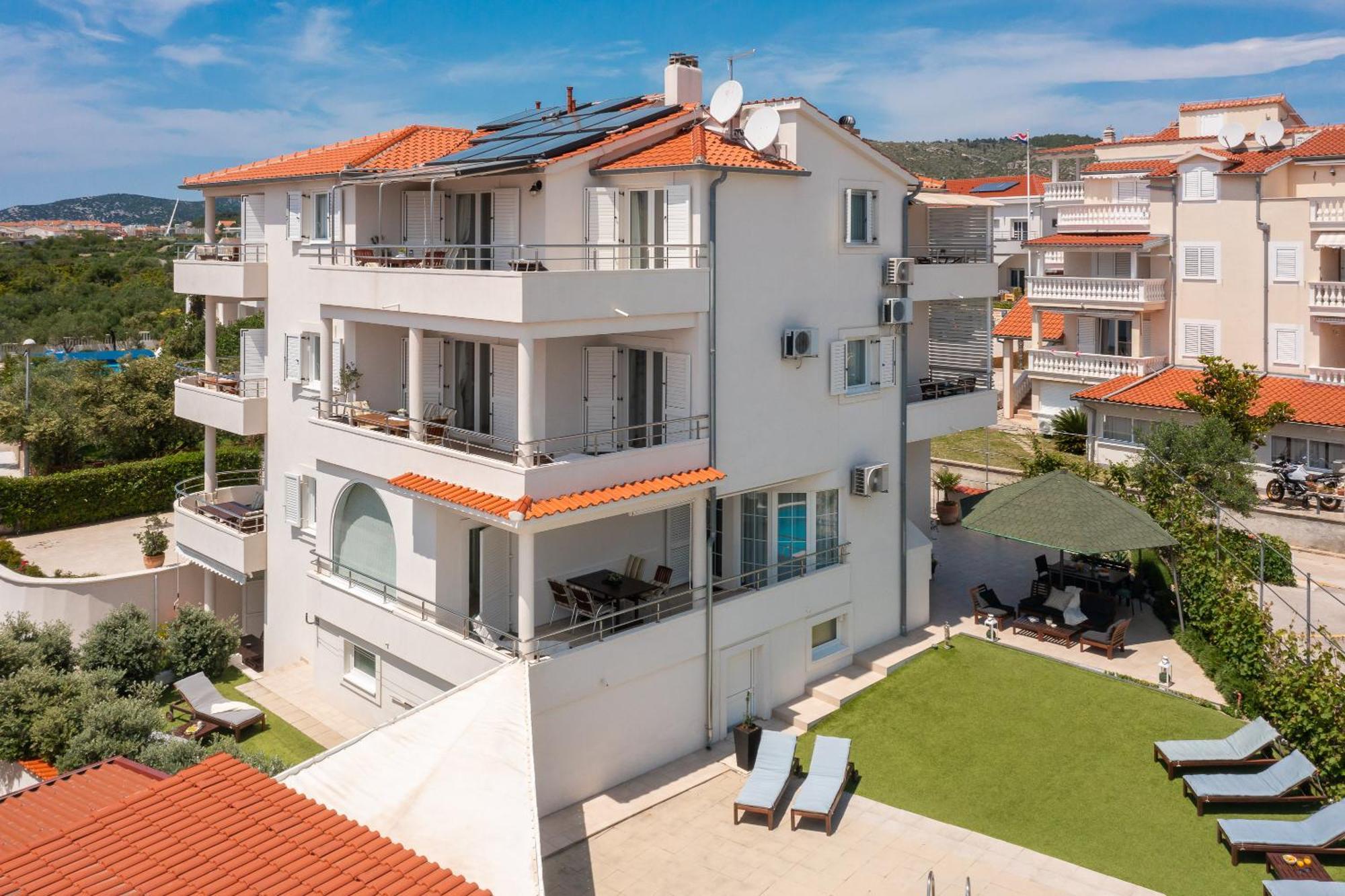Sea View Apartments Tihi II Vodice Exterior foto